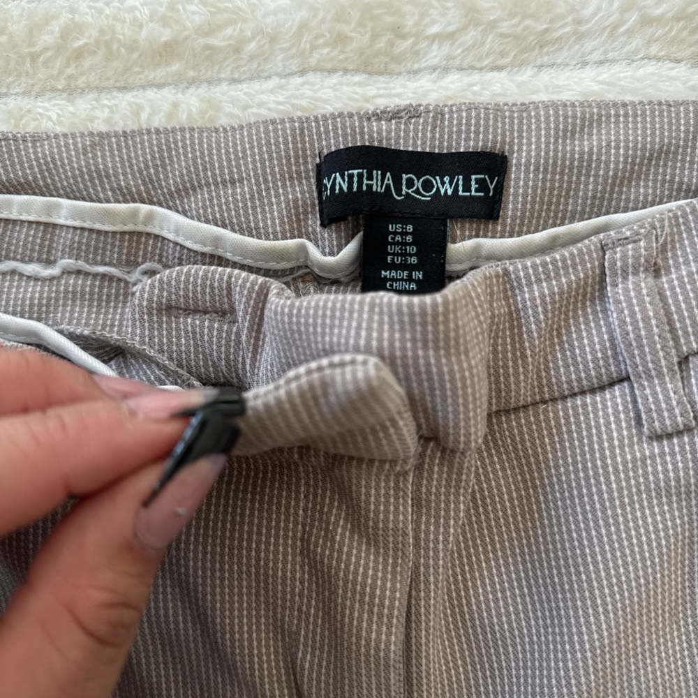 Pants - Picture 2 of 4